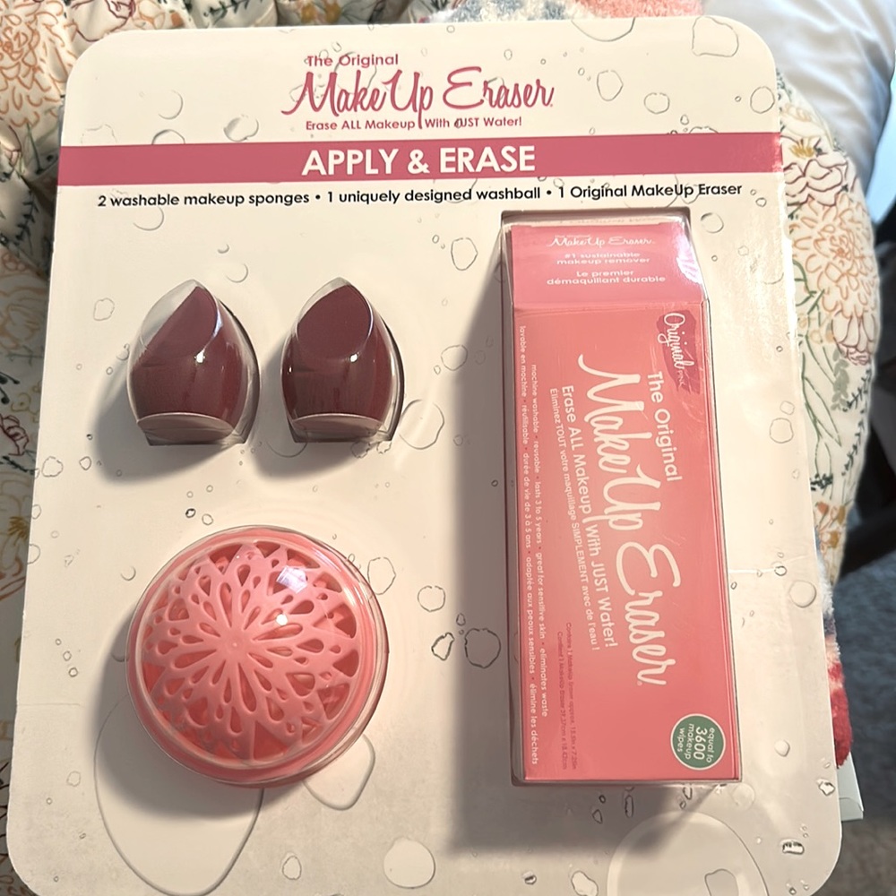 The Original Make Up Eraser SET
